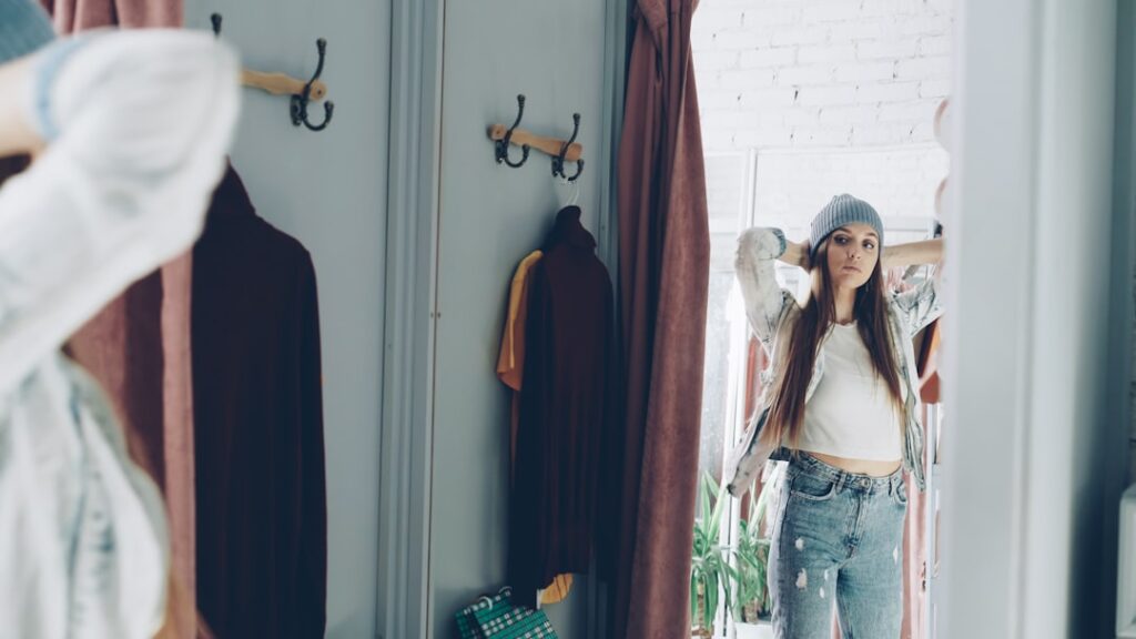 La Confianza y la Moda: Cómo la Ropa Influye en tu Imagen Personal featured image for: la confianza y la moda: cómo la ropa influye en tu imagen personal