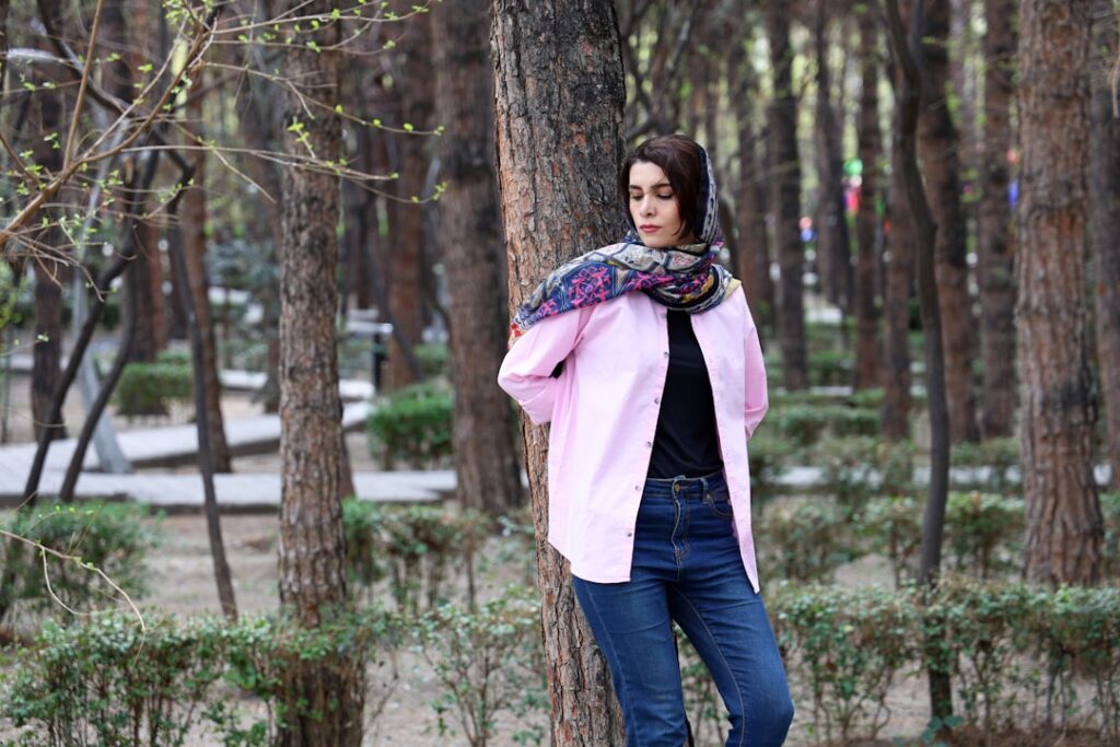 La Confianza y la Moda: Cómo la Ropa Influye en tu Imagen Personal featured image for: la confianza y la moda: cómo la ropa influye en tu imagen personal