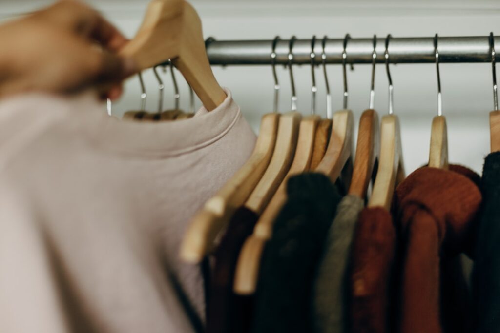 La Confianza y la Moda: Cómo la Ropa Influye en tu Imagen Personal y te Ayuda a Brillar featured image for: la confianza y la moda: cómo la ropa influye en tu imagen personal
