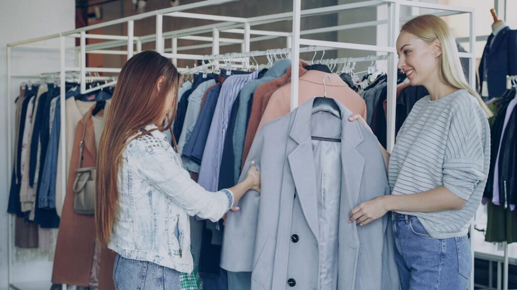 La Confianza y la Moda: Cómo la Ropa Influye en tu Imagen Personal featured image for: la confianza y la moda: cómo la ropa influye en tu imagen personal